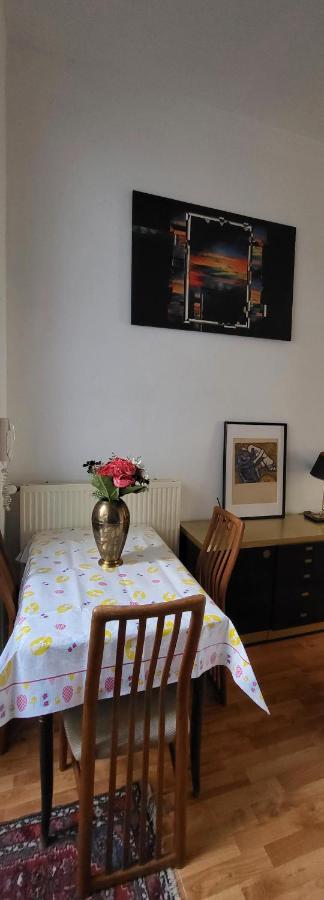 Bright Studio Close To Zaventem Airport 브뤼셀 외부 사진
